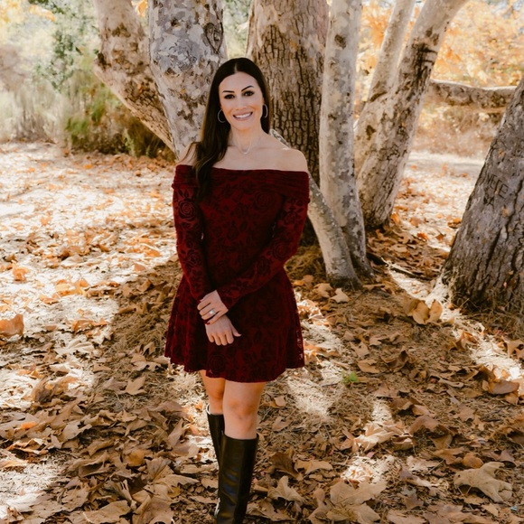 Meet your Posher, Yvette - Picture 1 of 1